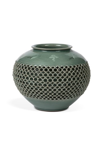 Lot 58 - A Korean celadon vase