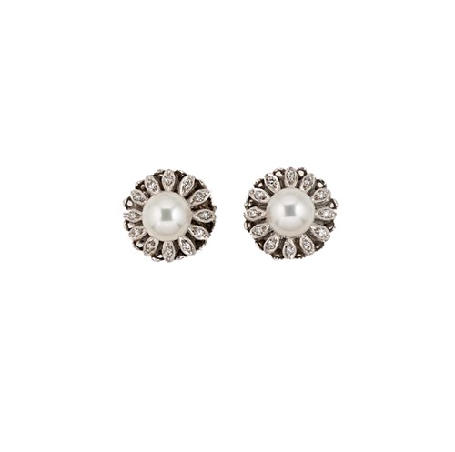 Lot 165 - A pair of cultured pearl and diamond cluster ear studs