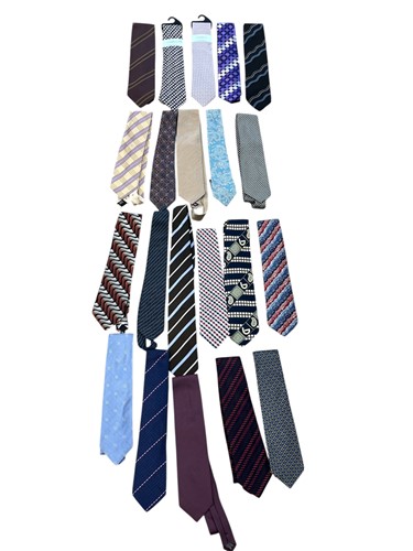 Lot 111 - A collection of 17 silk designer ties to...