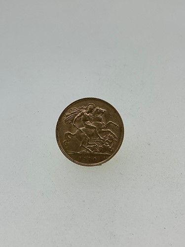Lot 185 - A gold half sovereign, dated 1910, weight 4g