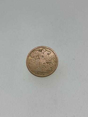 Lot 186 - A gold half sovereign, dated 1905, weight 3.5g...