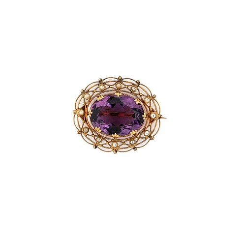 Lot 63 - An amethyst and split pearl brooch