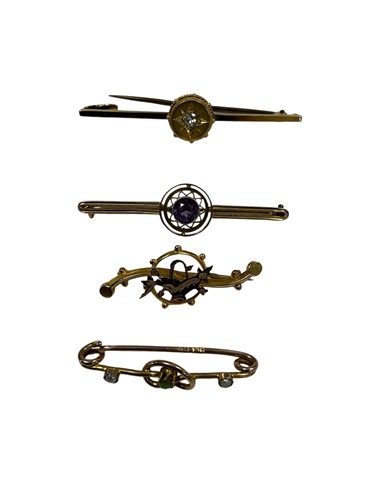 Lot 296 - A diamond set brooch stamped '15CT', weight...