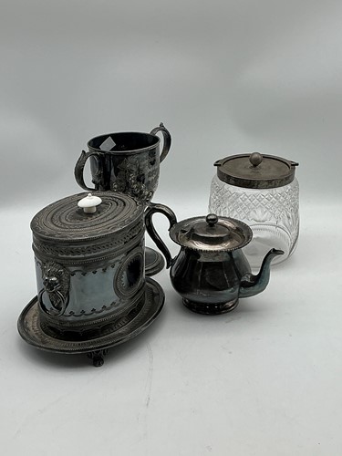 Lot 340 - A silver lidded glass biscuit jar; a plated...