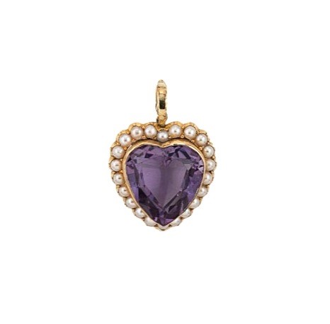 Lot 66 - A heart shaped amethyst and split peal pendant