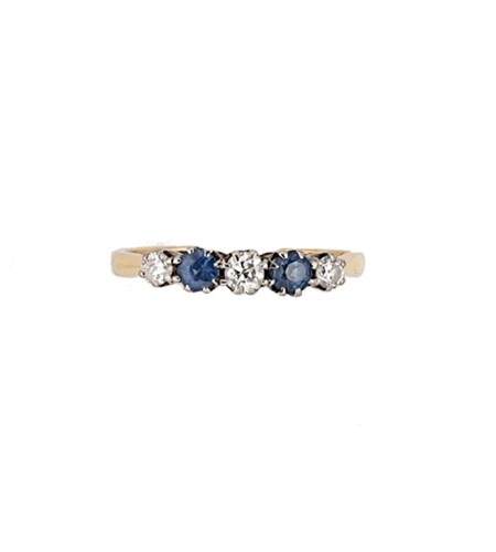Lot 150 - A five stone sapphire and diamond ring