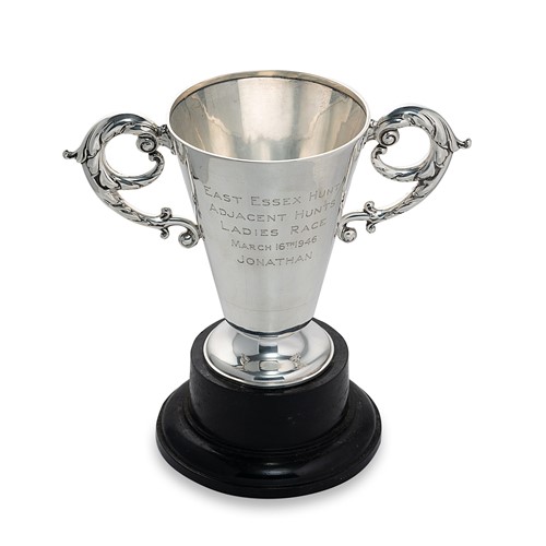 Lot 393 - East Essex Hunt - An Edward VII silver trophy