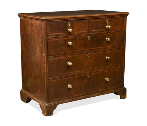 Lot 405 - A walnut chest of drawers, 18th century