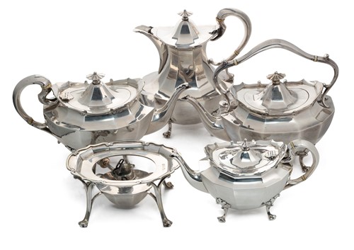 Lot 429 - A George V silver five piece tea set