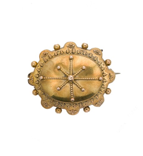 Lot 32 - A Victorian Etruscan revival memorial brooch