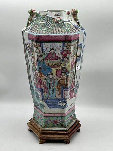 Lot 95 - A 19th century Chinese famille rose vase a/f