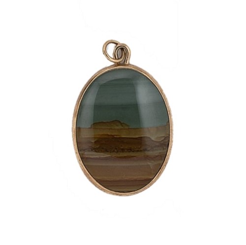 Lot 86 - A 9ct gold jasper pendant