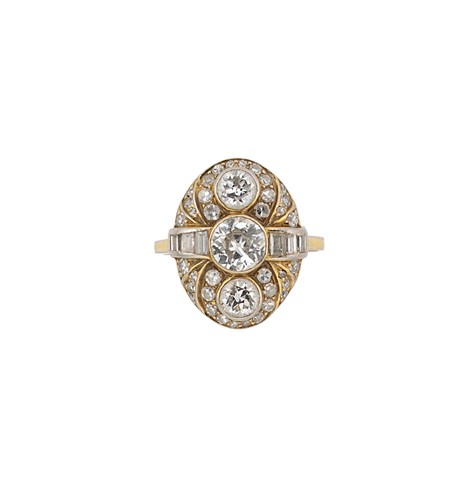 Lot 198 - A mid 20th century diamond set plaque ring