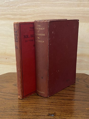 Lot 390 - WELLS (H G)