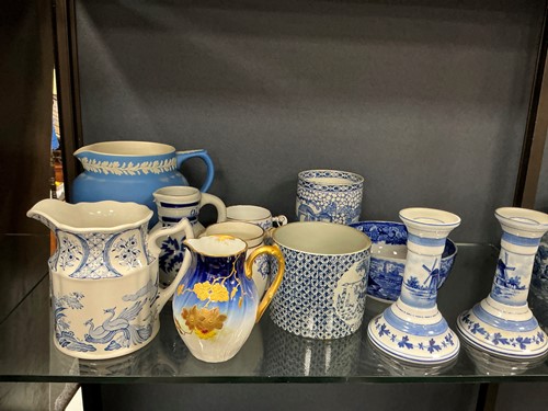Lot 90 - Various 19th century and later ceramics to...
