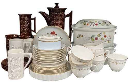 Lot 74 - A Portmeirion retro brown glaze coffee set and...