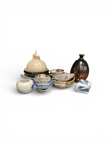 Lot 83 - Asian decorative ceramics to include a large...
