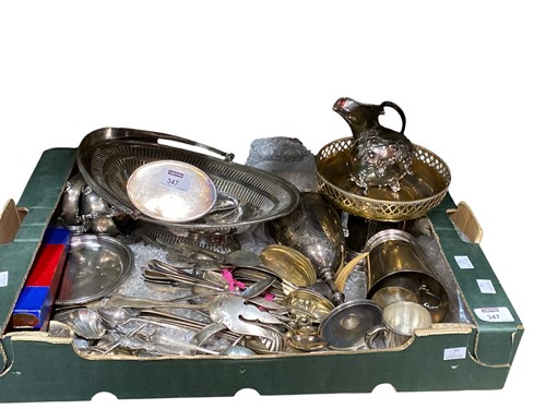 Lot 347 - An assortment of silver plate
