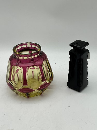 Lot 120 - A Lalique Ambre D'Orsay black glass scent...