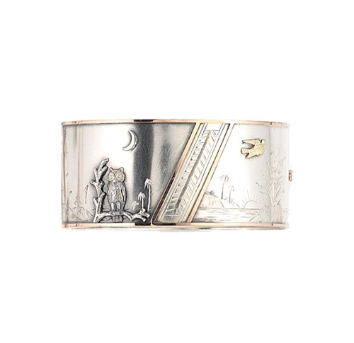 Lot 3 - A Victorian cuff bangle