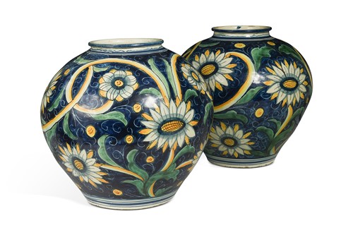 Lot 355 - A pair of Cantagalli ovoid vases, 19th century