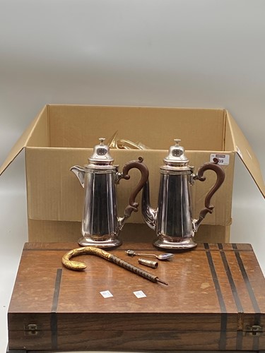 Lot 339 - A box of assorted silver plated items,...
