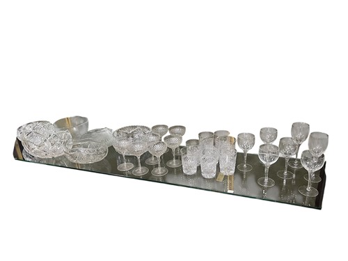 Lot 247 - A quantity of various glassware to include...
