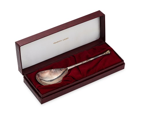 Lot 426 - An Elizabeth II Britannia silver 'seal top' type spoon