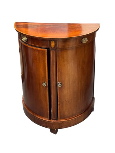 Lot 716 - A Continental mahogany and crossbanded...