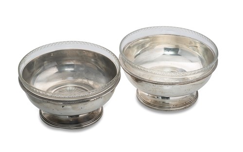 Lot 449 - A pair of Austrian silver fruit bowls