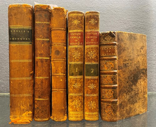 Lot 230 - Sciences.
