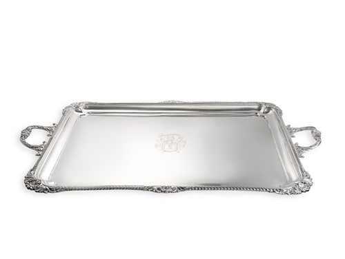 Lot 402 - A large George V silver tray