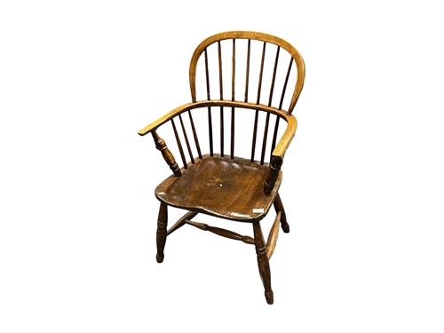 Lot 655 - A low back Windsor chair, 20th century, elm seat