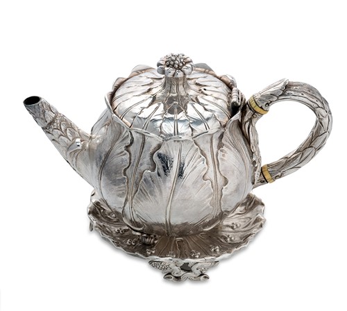 Lot 350 - A William IV silver teapot and stand