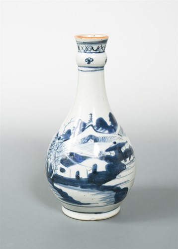 Lot 23 - A Chinese blue and white guglet, 19th century