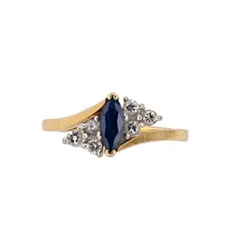 Lot 13 - An 18ct gold sapphire and diamond crossover ring
