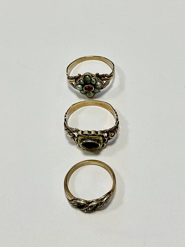 Lot 334 - Two Victorian rings tested as 9ct gold,...