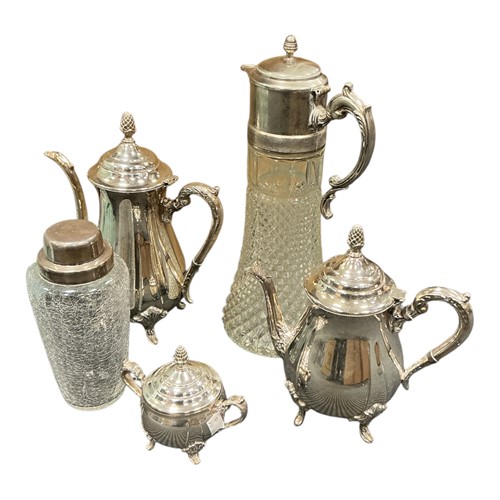 Lot 328 - A quantity of electroplated wares, including...