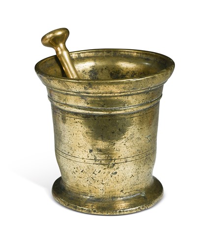 Lot 368 - A polished bronze mortar, 17th century