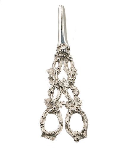 Lot 285 - A pair of William IV silver grape scissors
