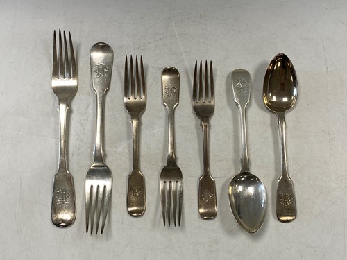Lot 89 - Five forks and two spoons