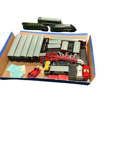 Lot 218 - Collection of Hornby Dublo model railway...
