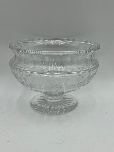 Lot 46 - A good quality 20th century cut glass rose...