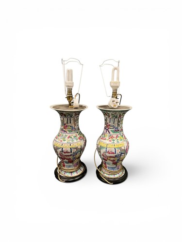 Lot 69 - A pair of decorative Chinese lamps in Canton...