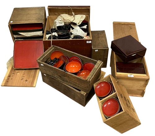 Lot 281 - A quantity of Chinese lacquered ware, 1930's and later