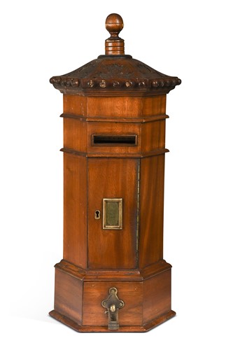 Lot 683 - A Victorian style country house letter box