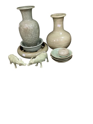 Lot 42 - Various Thai green glazed earthenware, to...