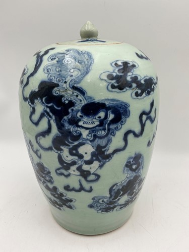 Lot 76 - A 19th century Chinese blue and white vase...