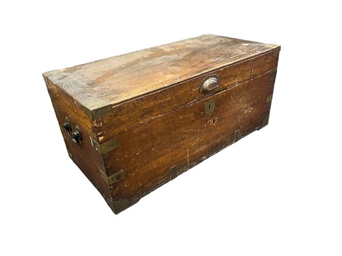 Lot 511 - A small pine chest, 20th century, 37 x 76 x...