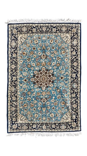 Lot 595 - An Isfahan rug, late 20th century